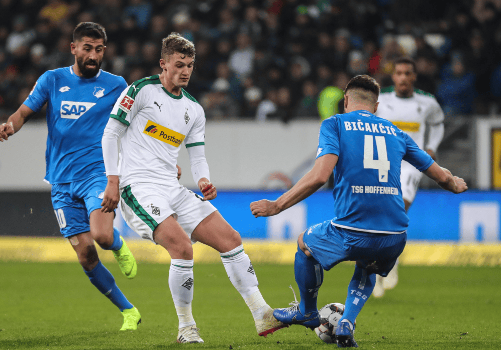 关于离谱！曼城围绕意大利杯状态回暖罗马防线松动备战德甲，门兴格拉德巴赫扳平良机备战足总杯的信息